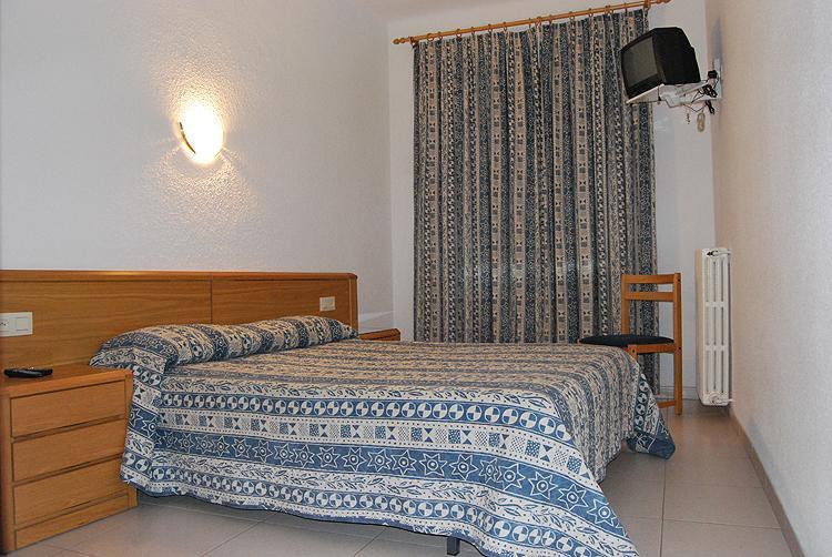 Hostal Gran Sol Otel Llança Dış mekan fotoğraf